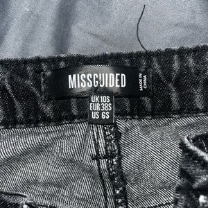 MISSGUIDED BAGGY LEG JEANS